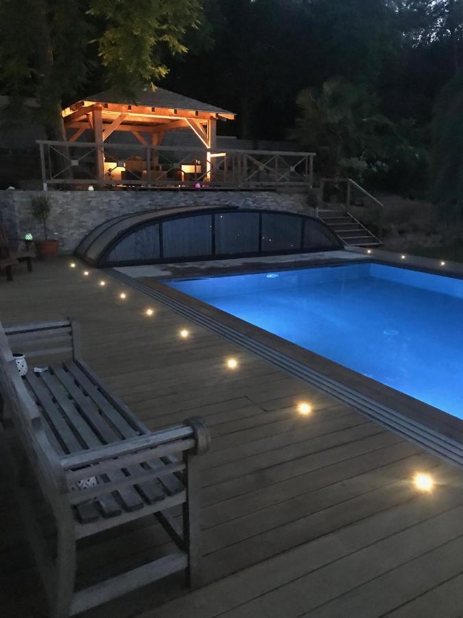 LA MAISON DE LA DUNE - Jacuzzi 1ère séance offerte - Piscine chauffée avec Abri Amovible - Plage située à 200m, accès direct par le bois - Borne VE La Couarde-sur-Mer Exterior foto